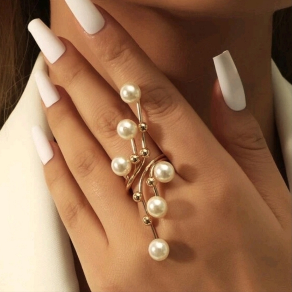 Pearl Ring